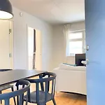 Apartamento Two-bedroom Close To The Center Odense