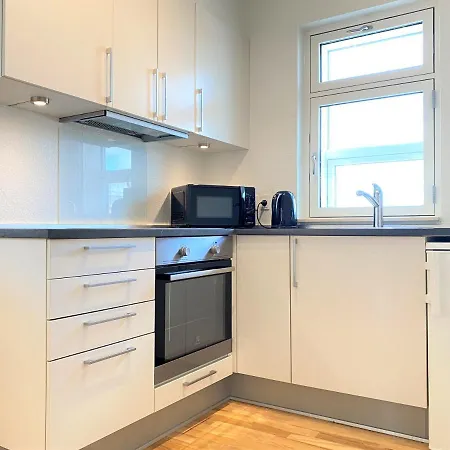 Two-bedroom Close To The Center Apartamento *